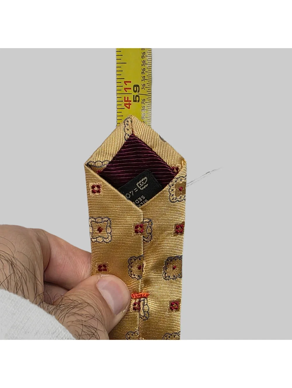 Ermenegildo Zegna Men's 100% Silk Necktie ITALY Luxury Medallion  59x3.3/4